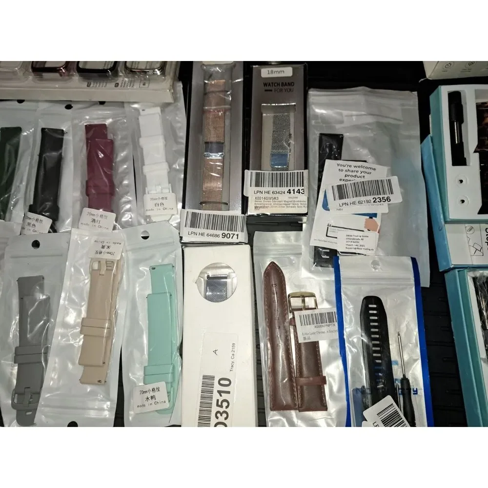 NIB-LOT Bundle of 40 New Watch Bands 20mm-38mm of Overstock from Europe